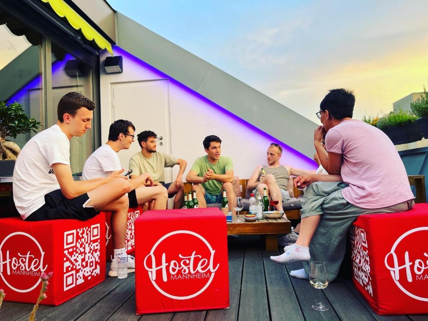 Hostel Мангейм Экстерьер фото Hostel Budapest